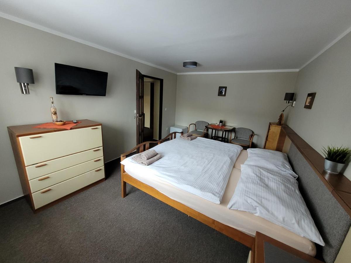 Jeseník Hotel Stary Mlyn מראה חיצוני תמונה